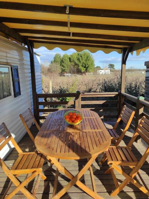 Mobil-Home Dans Un Beau Cadre A 15 Km Des Plages. ลูเนล ภายนอก รูปภาพ